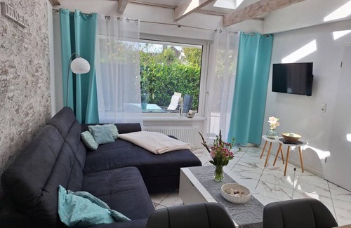 Haffkrug House | Cozy 2-Bedroom Bungalow with Kitchen – Pet Friendly Stay