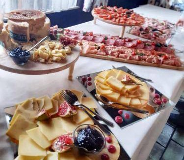 Hilpertsau Hotel | Cozy 40 m² Hotel with Restaurant for Up to 4 Guests