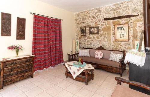 Malathyros House | Cozy 40 m² House with Kitchen for Up to 3 Guests