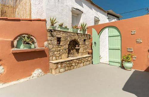 Malathyros House | Cozy 40 m² House with Kitchen for Up to 3 Guests