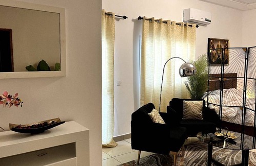 Angre Apartment | Cozy Studio Flat with Kitchen & Family-Friendly Amenities