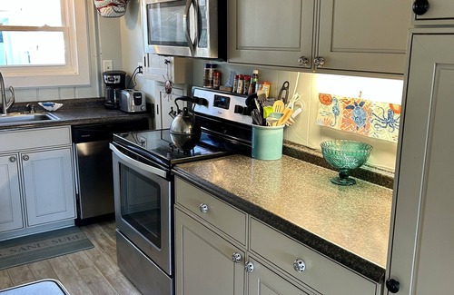 Rehoboth by the Sea Cottage | Beachside Retreat: Pet Friendly, Ocean View & Family-Friendly