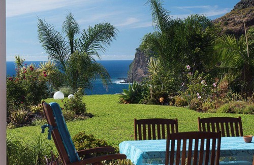 Arco da Calheta House | Spacious 3-Bedroom House with Pool - Rated 10/10 by Guests