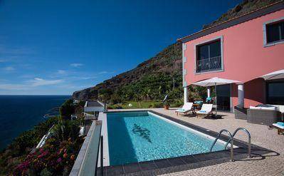 Arco da Calheta House | Spacious 3-Bedroom House with Pool - Rated 10/10 by Guests
