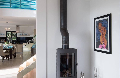 Arco da Calheta House | Spacious 3-Bedroom House with Pool - Rated 10/10 by Guests