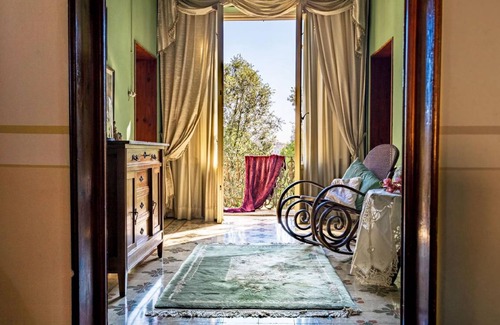 Altopascio House | Spacious 5-Bedroom House with Private Pool for 10 Guests
