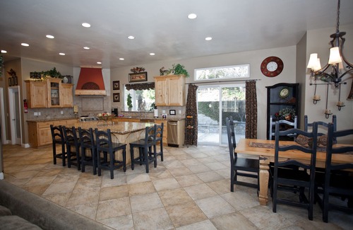 Lake Arrowhead House | Guest Rated 10/10: Spacious House with Gourmet Kitchen & Games