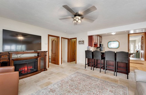 Hollywood Beach House | Experience Searenity at the Beach with Ocean Views & Spa