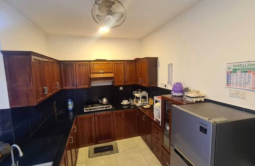 Mount Lavinia House | Family-Friendly Hotel Just 400m from Dehiwala National Zoo