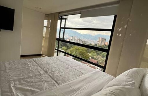 El Castillo Apartment | Elegant El Poblado Apartment with Spectacular Views!