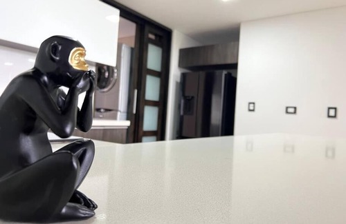 El Castillo Apartment | Elegant El Poblado Apartment with Spectacular Views!
