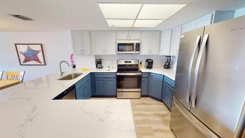 Madeira Beach House | #402 Las Brisas Condominiums