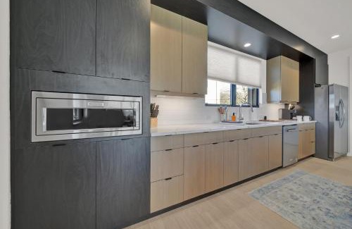 Charlotte House | 406 Katonah: Rooftop Patio Views and Fitness Center