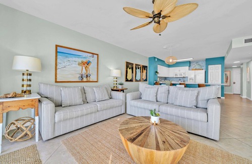 Fort Walton Beach Condo | Island Princess: 3-Bedroom Oasis with Pool & Ocean View
