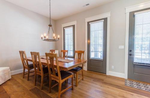 Northeast Virginia Beach House | Pet-Friendly Haven at 408A The Boardwalk House, Rated 10/10