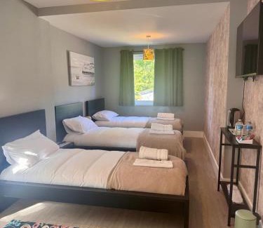 Hale House | 40th Avenue Guest House