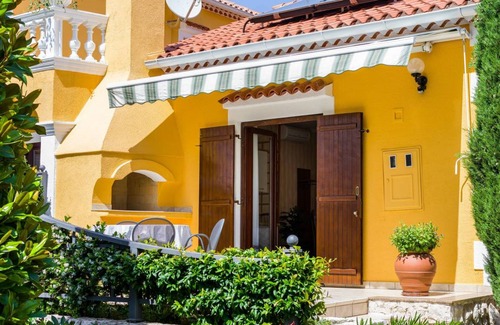 Zadar Apartment | Cozy 1-Bedroom Apartment with Kitchen for Up to 3 Guests