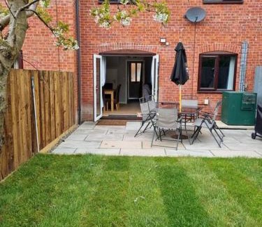 Orleton House | 41 Mortimer Drive: Prime Location Near Ludlow, Pet Friendly