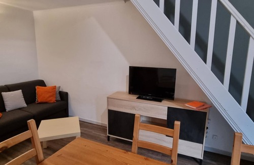 Pas de la Casa Apartment | Cozy Flat with Balcony, Steps from Slopes & Pet Friendly