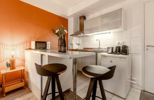 Vivienne Apartment | 41#Opéra #GrandsBoulevards #Studio # Paris 02 #AC