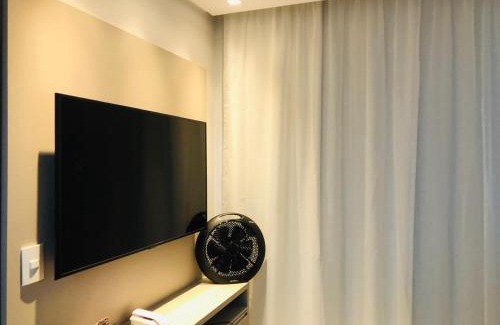 Do Turista Apartment | Pet-Friendly 410 Everest Flat with Oceanfront Views