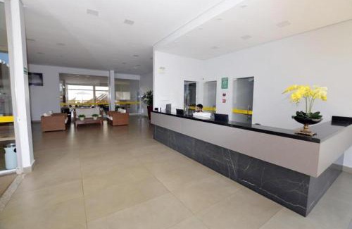 Do Turista Apartment | Pet-Friendly 410 Everest Flat with Oceanfront Views