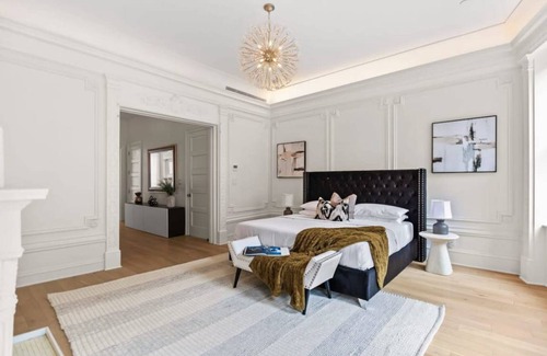 Upper Manhattan Villa | Spacious Villa with 7 Bedrooms for Family Gatherings