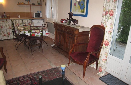 Grand Sud Apartment | Inviting 42 m2 Apartment with Pool in Aix en Provence