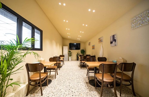Gwangsan-gu Hotel | Elegant 42 m² Hotel for Up to 5 Guests - Rated 9/10