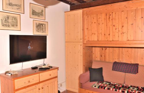 Castel del Piano Apartment | Enjoy Oceanfront Bliss at Casetta Benetollo in Tuscany