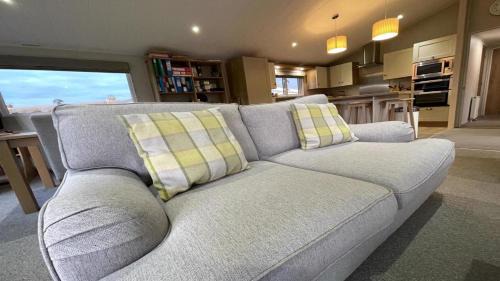 Pevensey Ski Chalet | Family-Friendly Retreat at 42 Woodland Walk, Pevensey Bay