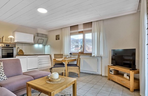 Silberberg Apartment | Cozy 42qm Apartment with Private Balcony & Breakfast Included