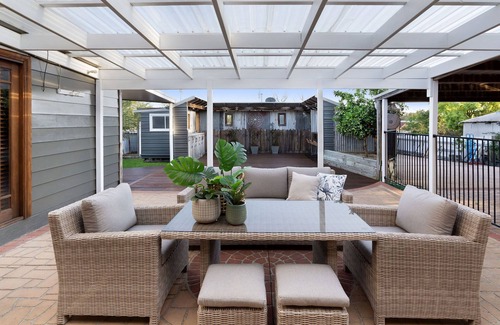Cessnock House | Discover 43 Aberdare Road: Pet-Friendly Haven in Hunter Valley