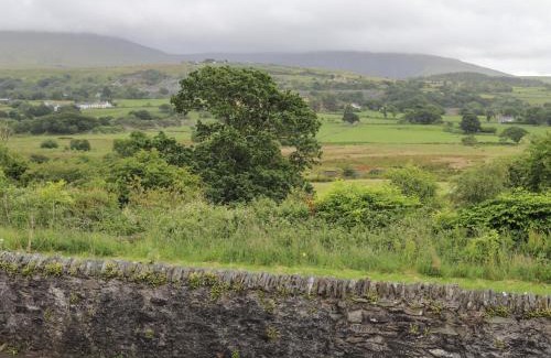 Llanllyfni House | Discover Comfort at 43 Hyfrydle Road - A 4-Star Retreat