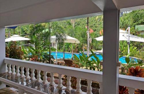 Pranburi Hotel | Pet-Friendly Resort with Pool & Restaurant for 4 Guests