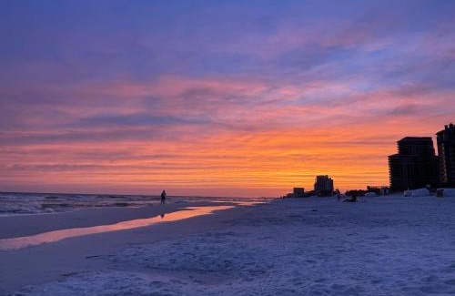 Sandestin House | Family-Friendly Stay at Beachside Two with Pool & Breakfast