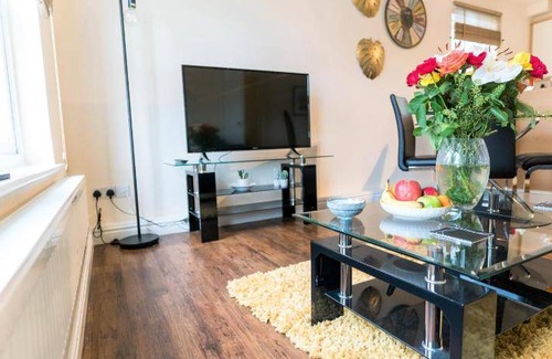 Cockermouth Apartment | Cozy 2-Bedroom Apartment with Kitchen for 5 Guests