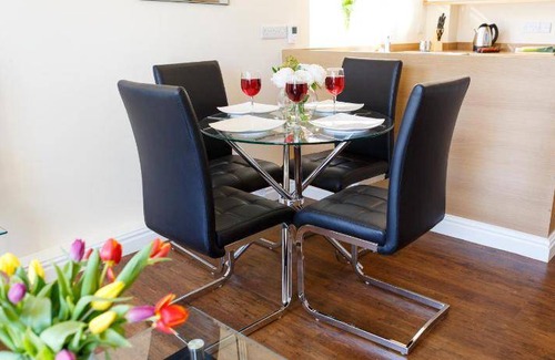 Cockermouth Apartment | Cozy 2-Bedroom Apartment with Kitchen for 5 Guests