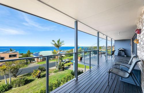 Kianga House | Oceanfront Haven at 45 Hillside Cres Beach House