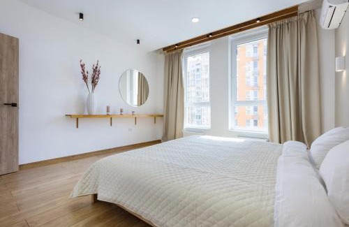 Svyatoshyns'kyi District Apartment | 45 Kyiv Lovely Apartment in Nyvky Park