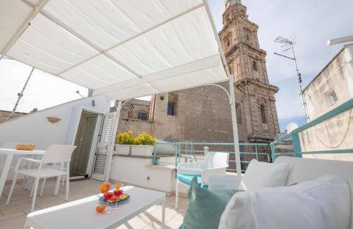 Centro Storico Apartment | Spacious 2-Bedroom Apartment with Kitchen for Up to 4 Guests