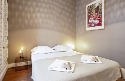 Biarritz City Centre Apartment | Cozy 2BR Pet-Friendly Retreat near Biarritz Beach