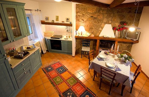 Bagnoregio House | Comfortable 2-Bedroom House with Pool and Mountain Views