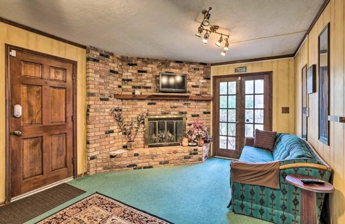 Leeds House | 45 min from Zion Natl. Park "Private Bedroom" - SHARED HOUSE