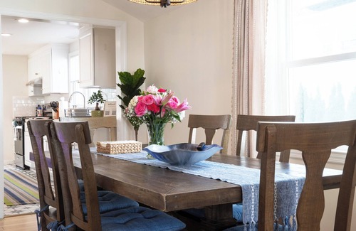 Stamford House | Immaculate 3-Bedroom House with Ocean View & Spa