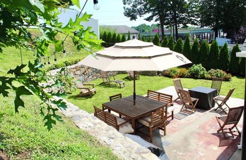 Stamford House | Immaculate 3-Bedroom House with Ocean View & Spa