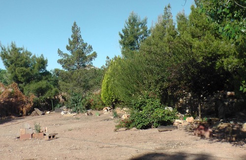 Leeds House | 45 Minutes to Zion National Park! Private Guest Room #2, SHARED living areas.