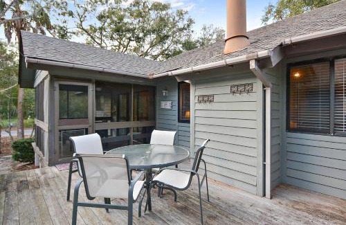 West Beach House | Pet-Friendly 452 Oceanwoods Cottage - Rated 8.5/10 by Guests