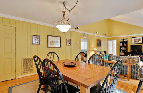 West Beach House | Pet-Friendly 452 Oceanwoods Cottage - Rated 8.5/10 by Guests