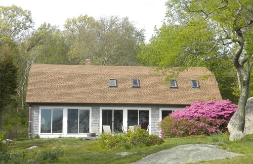 Westerly House | Experience Haversham: Unique Oak Post Home by the Ocean